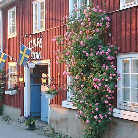 Garvaregarden Hotel , B&B Och Cafe Askersund Luaran gambar