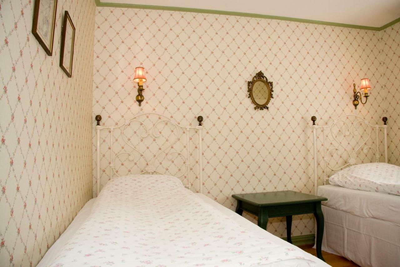 Garvaregarden Hotel , B&B Och Cafe Askersund Luaran gambar